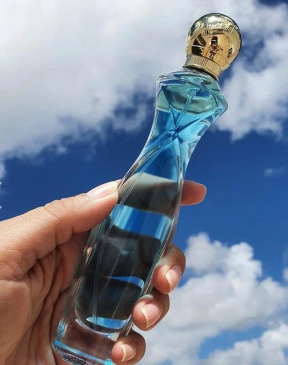 ادوپرفیوم زنانه دیواین اوریفلیم